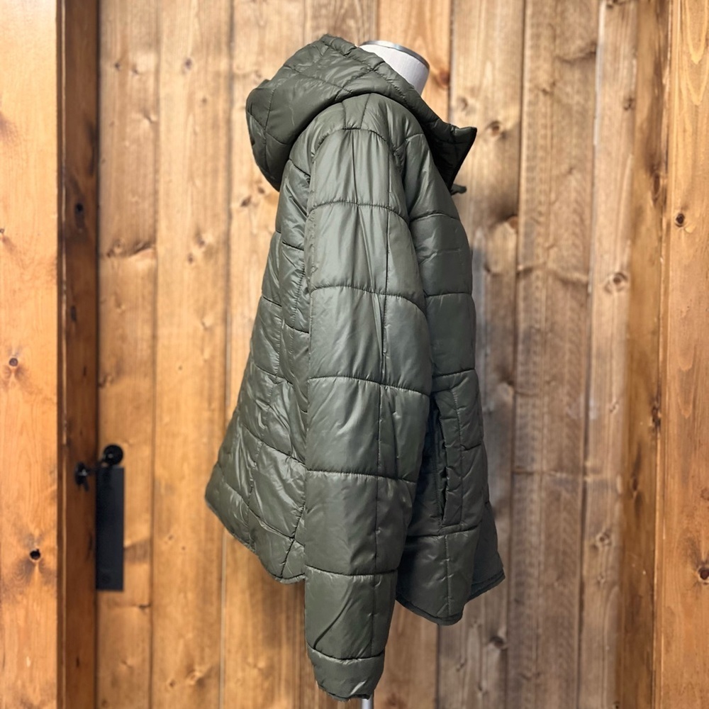 NWOT Luvamia XL Army Green Lightweight Hooded Puffer Jacket - Picture 4 of 10